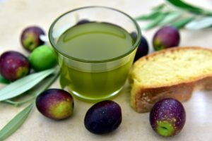 Olio di Frantoio da olive acerbe